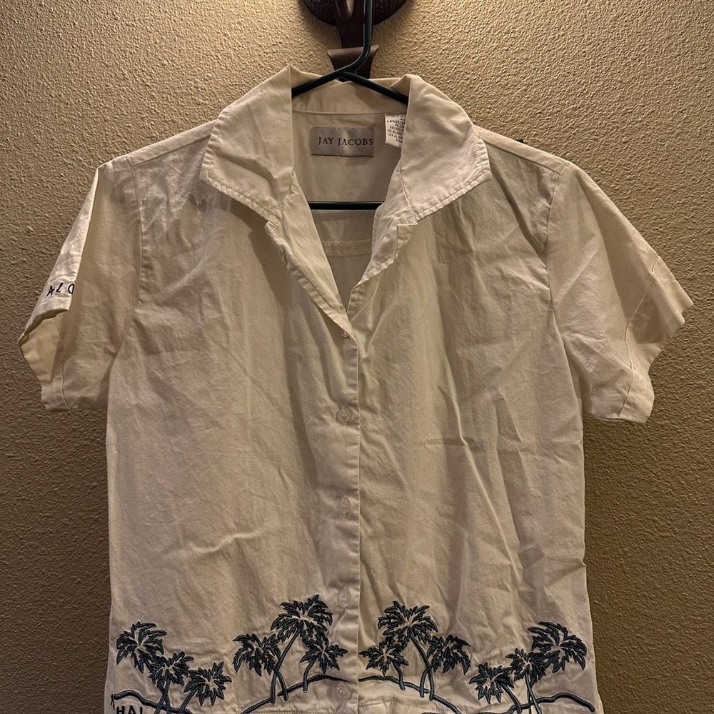 Jay Jacobs Cream Blouse with Black Palm Tree Design
